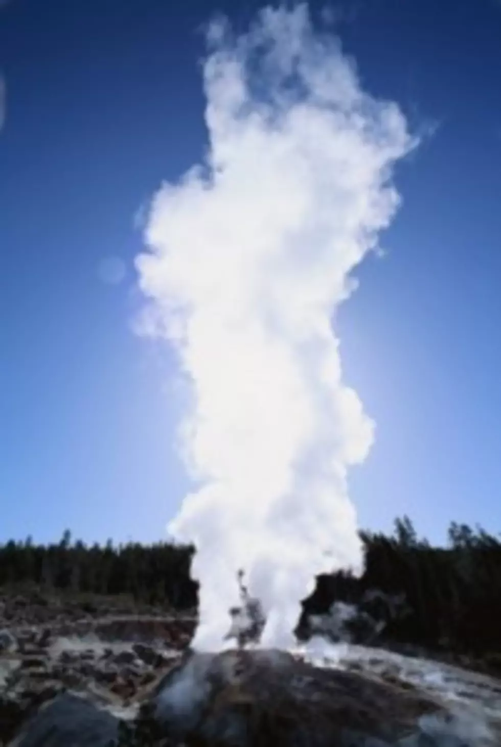 Study Offers Suggestions on Preserving Old Faithful