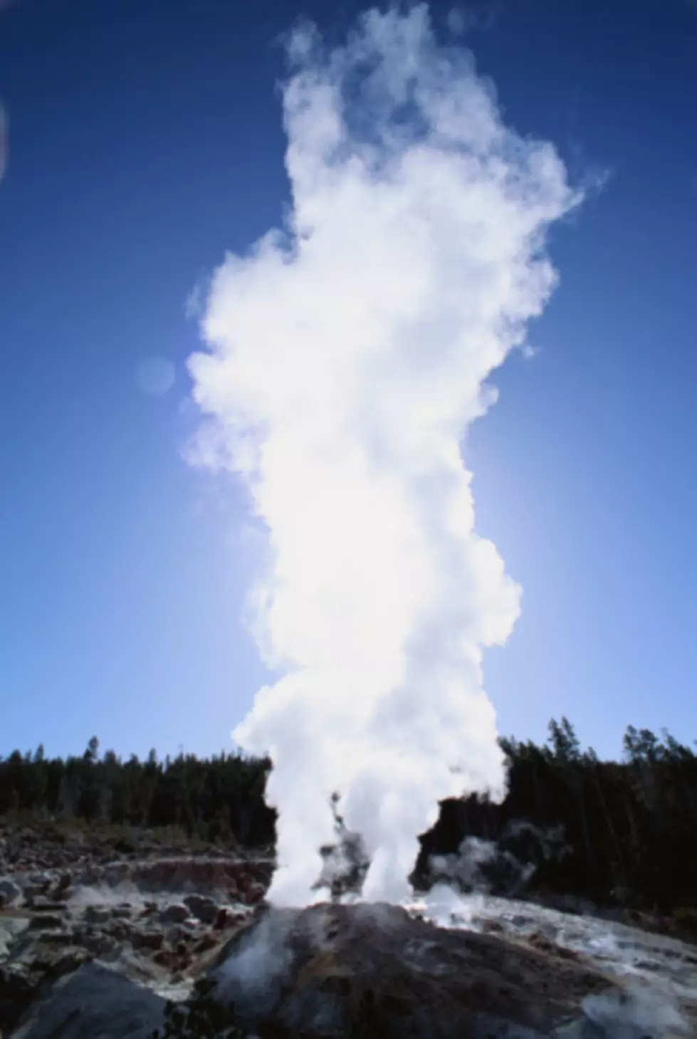 Chinese Man Fined, Collected Thermal Water in Yellowstone