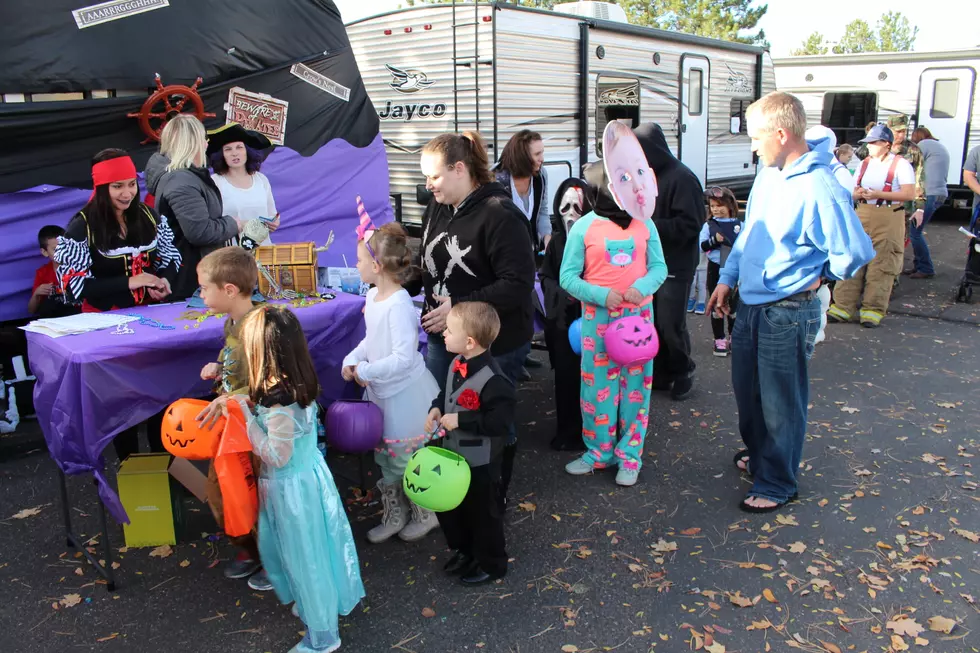 How to Get to the 2021 Trick-or-Treat on Bish&#8217;s Street