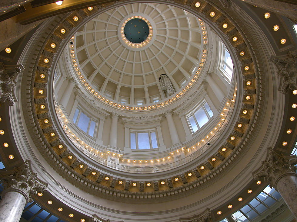 Idaho Official Poses with Anti-government Group in Capitol