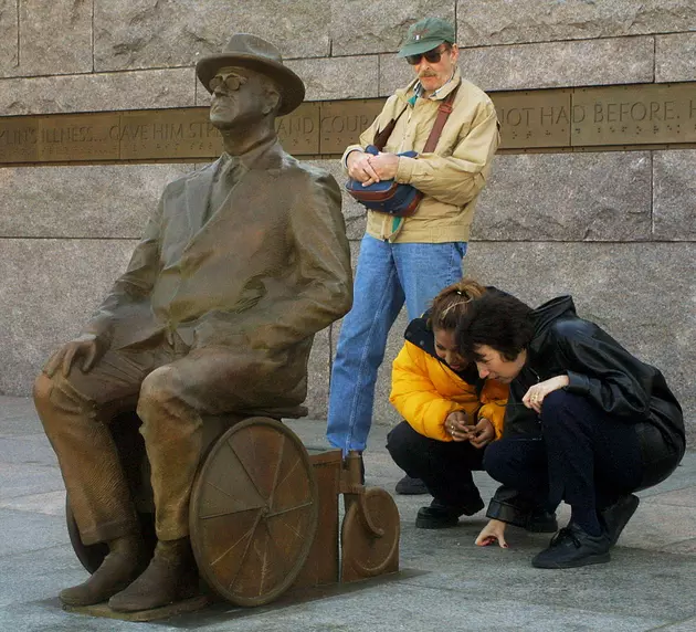 Tear Down The Martin Luther King Memorial