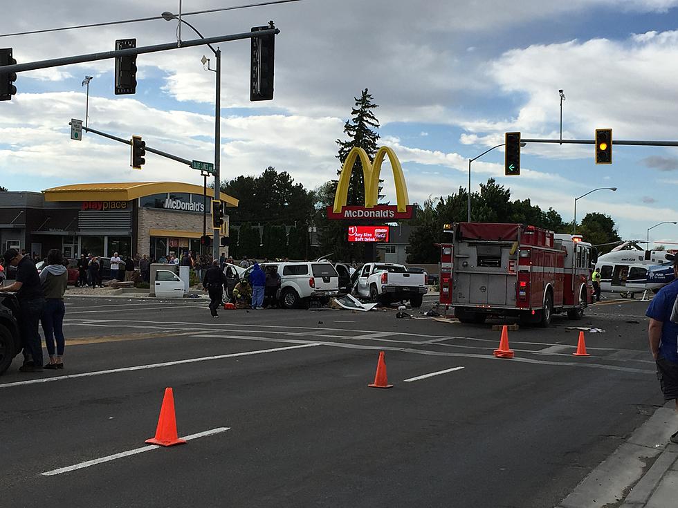 Injury Crash at Blue Lakes and Heyburn, Traffic Diverted