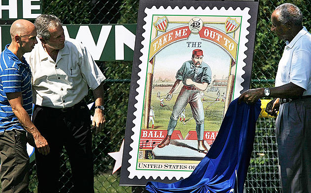 Idaho Man Has World&#8217;s Largest Baseball Card Collection