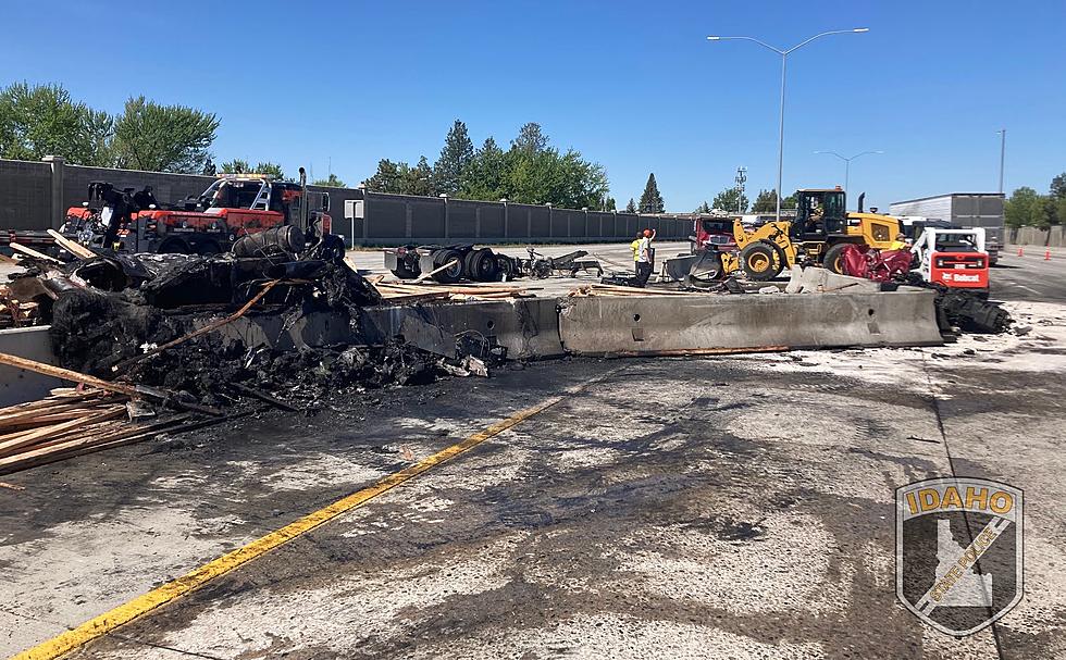 Crash on Interstate 84 Blocks Both Directions of Travel