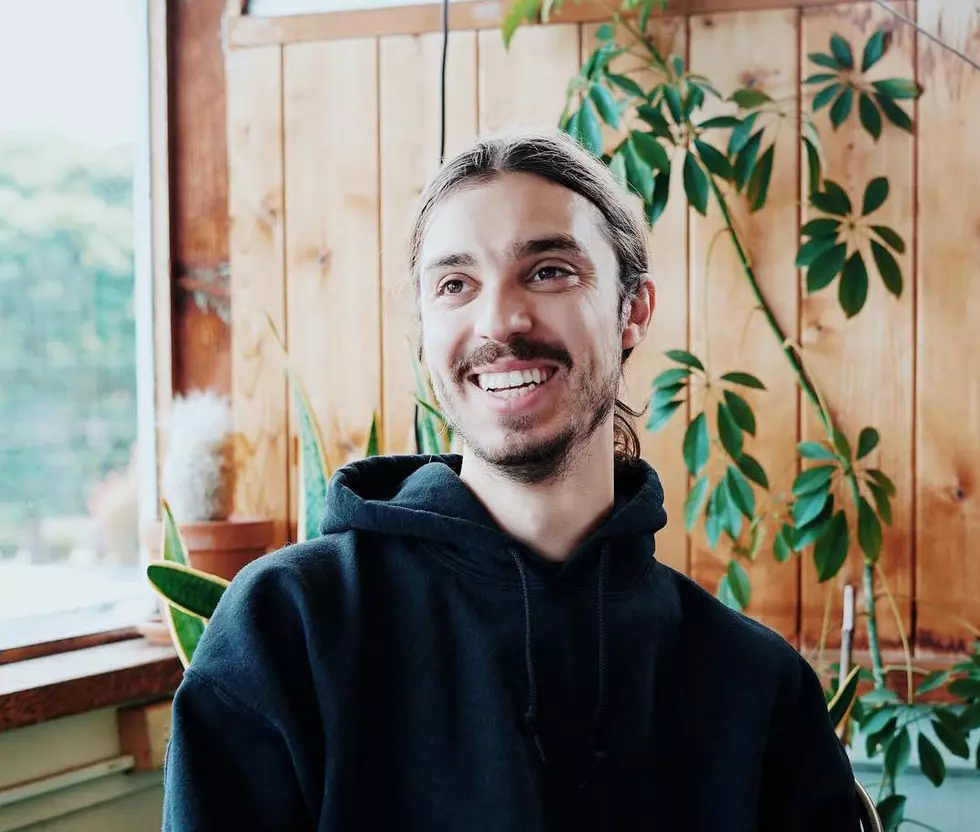 Earthling Ed&#8217;s YouTube Channel Just Might Make You Want to Go Vegan