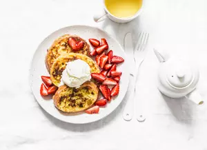 French Toast Topped with Fresh Fruit
