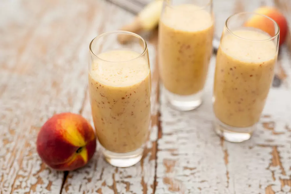 Make This Refreshing Peach Smoothie Packed With Vitamin C