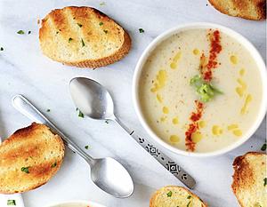 Cauliflower and Herb Winter Soup With Toasted Baguette