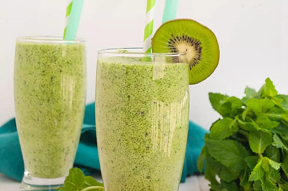 Super Green Chia Seed Protein Smoothie: Your Post-Workout Recovery