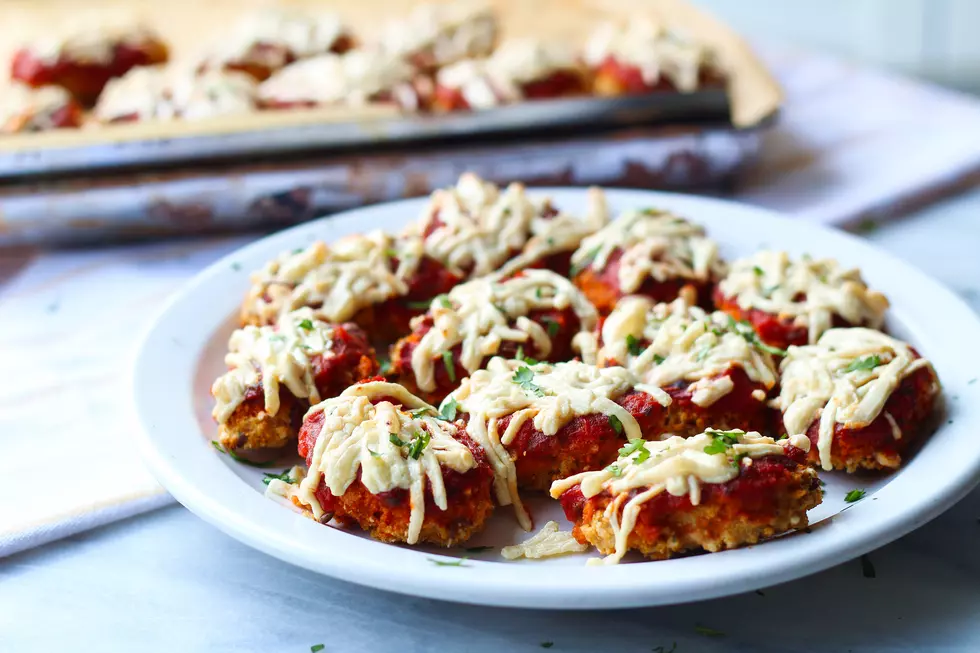 Vegan Buffalo Chickenless Parm Appetizers With Quorn&#8217;s Meatless Buffalo Dippers