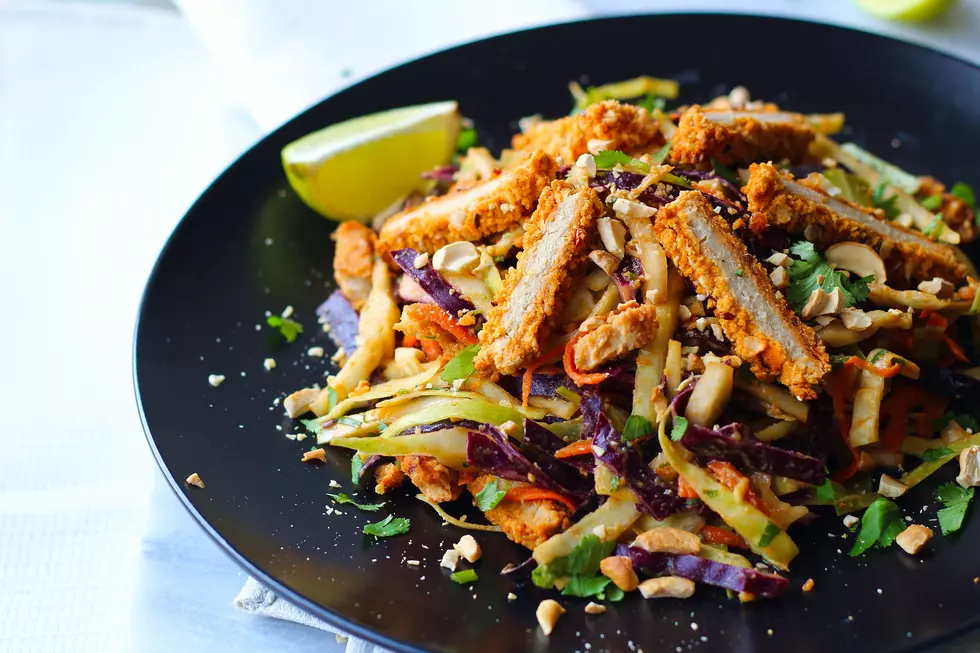 Vegan Spicy Chopped Thai Chickenless Salad With Quorn&#8217;s Meatless Vegan Chipotle Cutlets