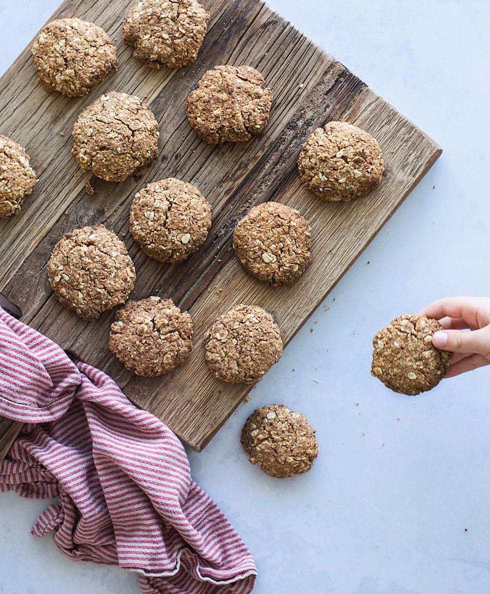 Healthy Vegan Coconut Cookies