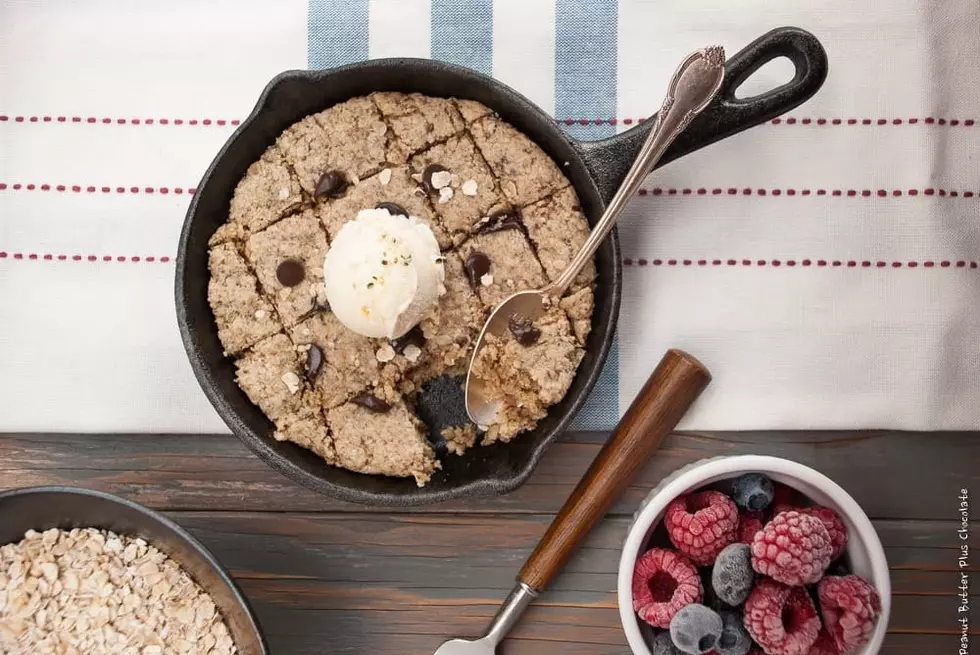 Oatmeal Chocolate Chip Brownie Cooked in a Skillet