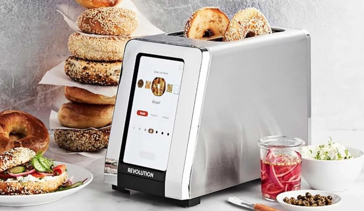 This New Toaster Has a Touch Screen and Makes Better Toast, Fast! | The Beet