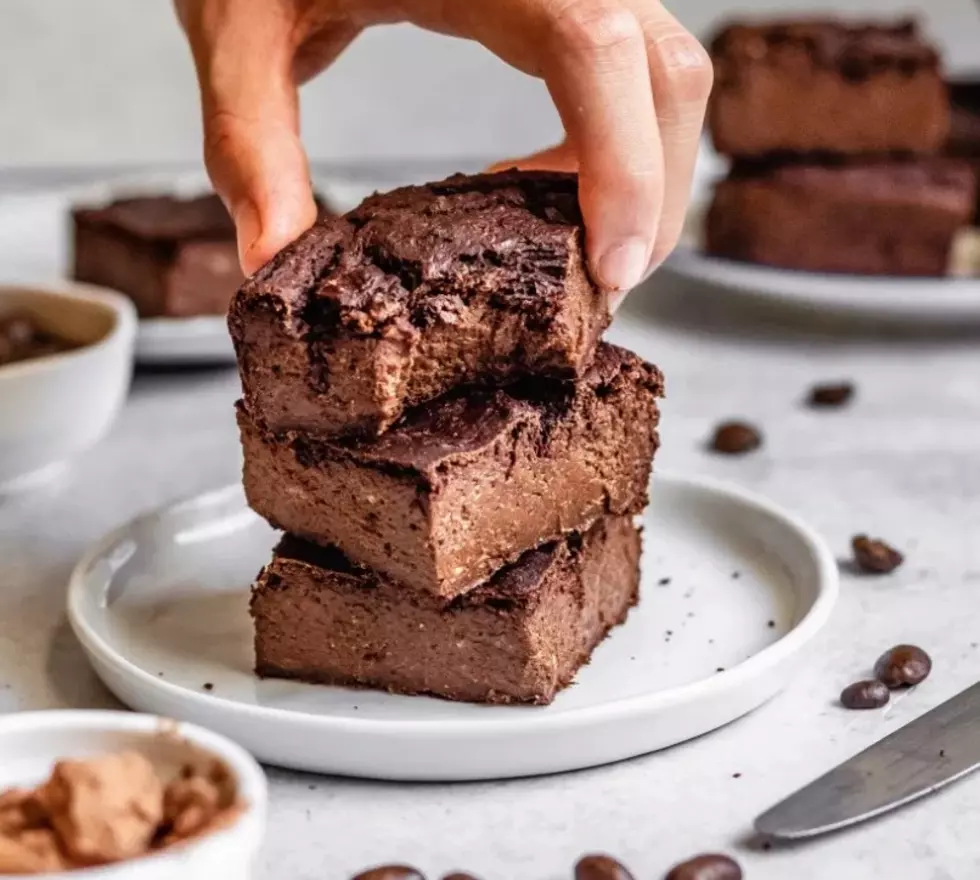 The Best Oil-Free Vegan Brownies Packed with Plant-Based Protein