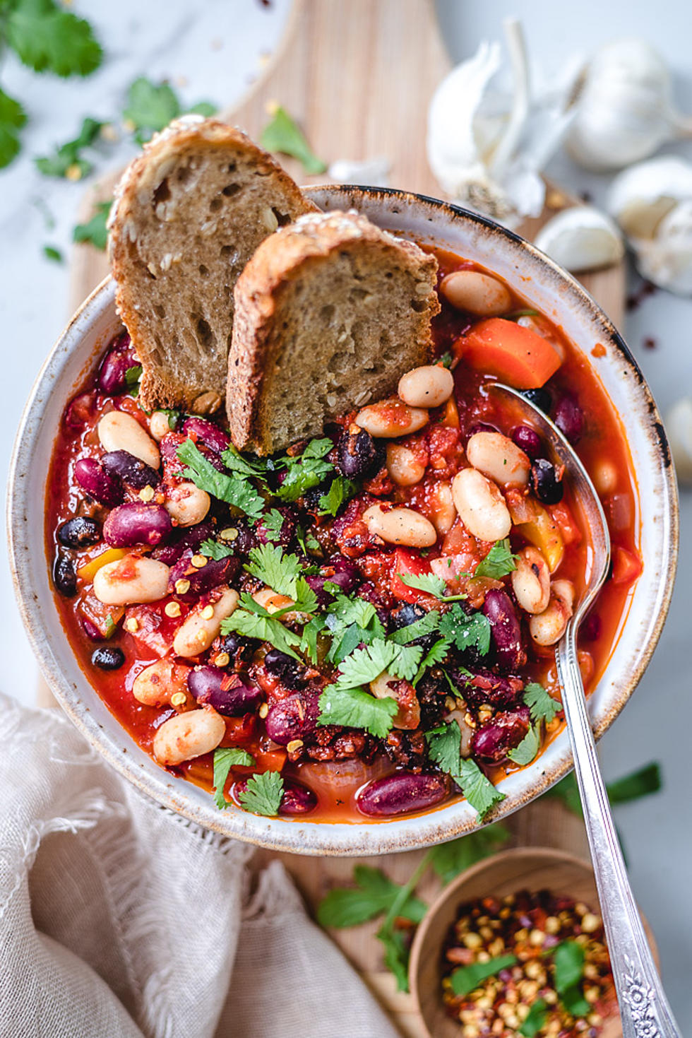 Spicy Three-Bean Chili With Tortilla Chips