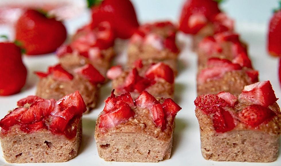 Low Calorie Delicious Strawberry Shortcake Bars