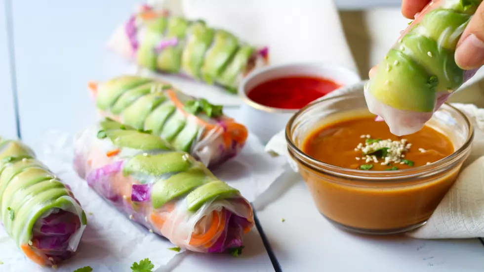 Summer Rolls with Sweet &#038; Spicy Peanut Sauce