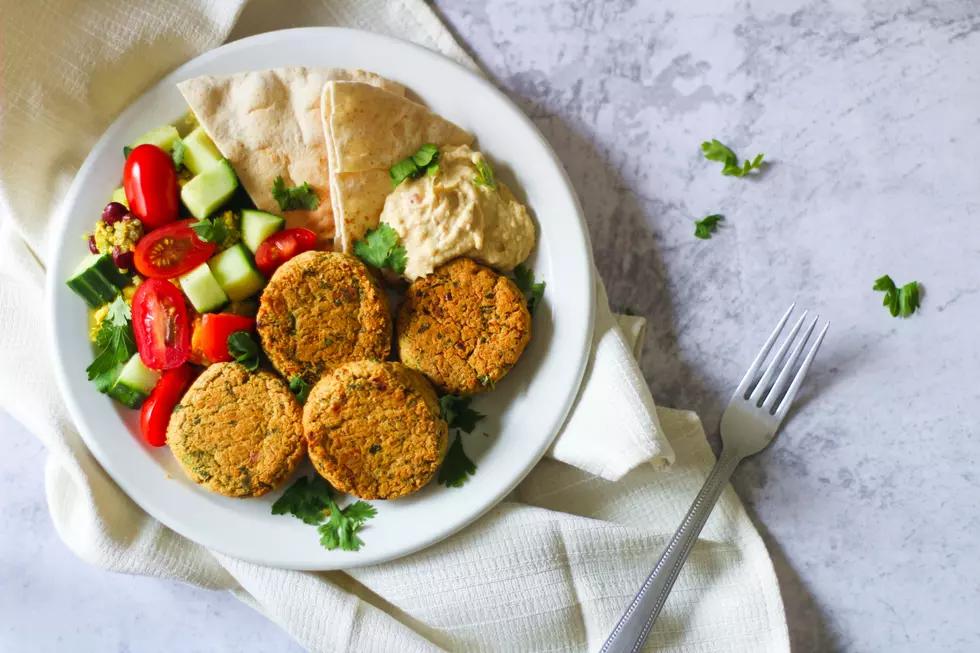 What We&#8217;re Cooking This Weekend: Easy Protein-Packed Falafel