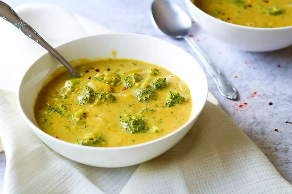 Vegan Broccoli Potato ‘Cheddar’ Soup