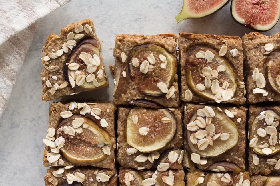Healthy Six Ingredient Breakfast: Vegan Fig Newton Bars Recipe