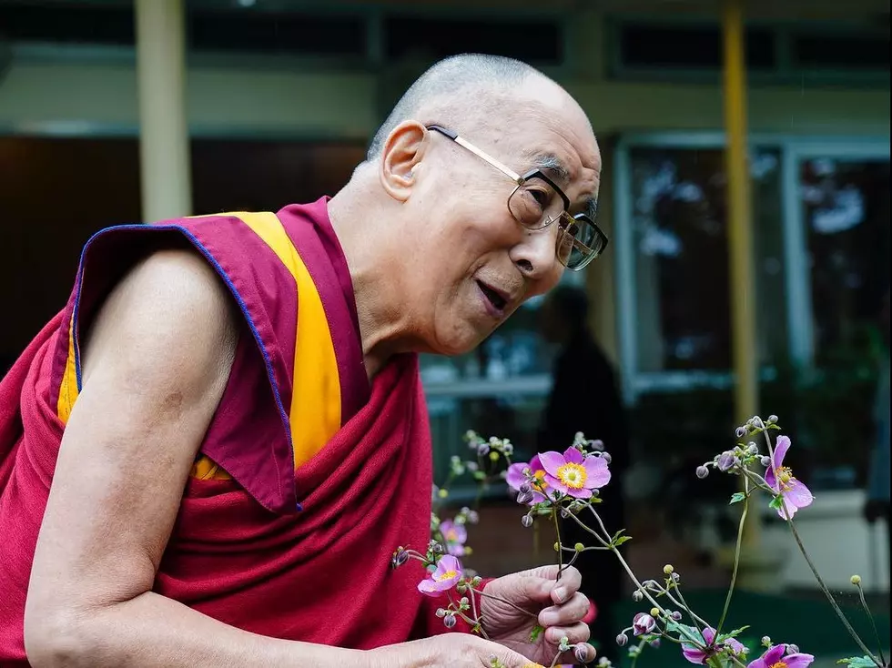 The Dalai Lama Encourages a Switch to Vegetarianism on World Animal Day