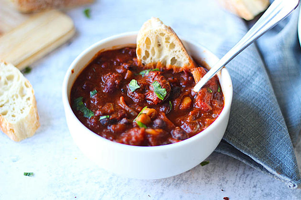What We're Cooking This Weekend: Vegan Chili | The Beet