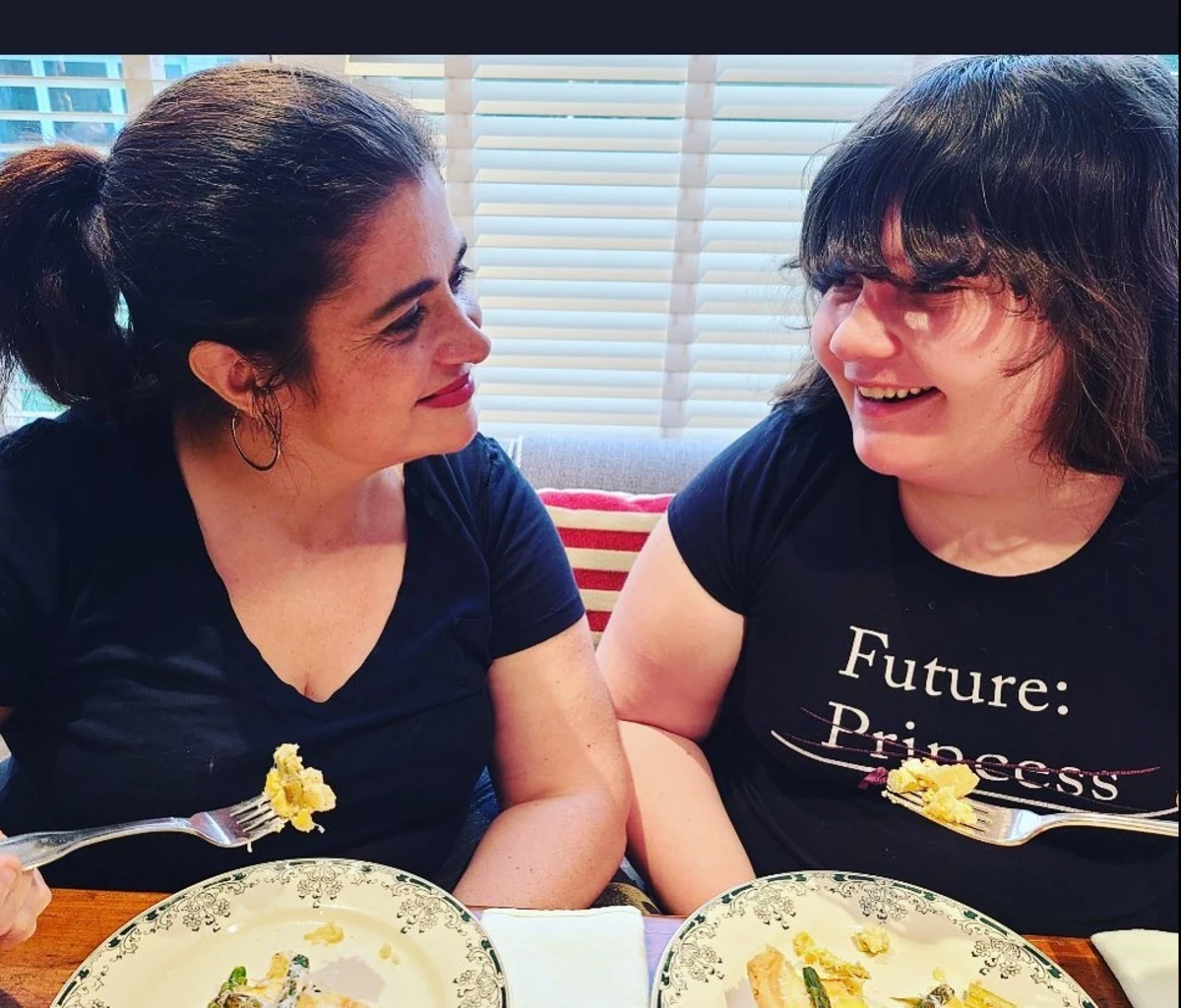 Alex Guarnaschelli’s Daughter is Cooking Up a Plant-Based Storm