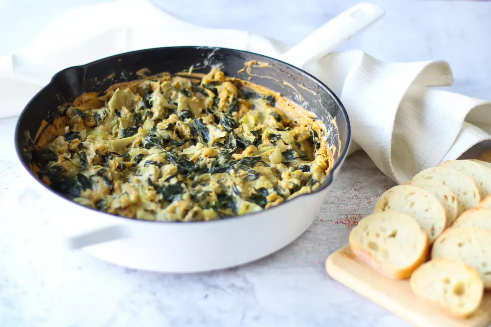 What We&#8217;re Cooking This Weekend: Vegan Spinach Artichoke Dip