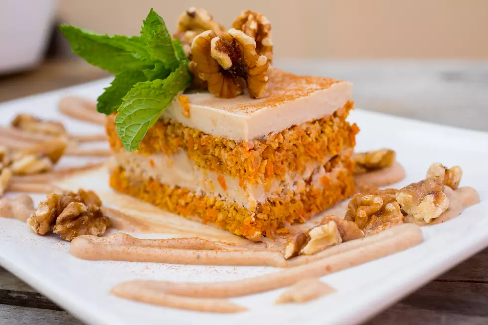 Healthier-For-You Recipe: Majestic Raw Carrot Cake with Cashew Cream Frosting