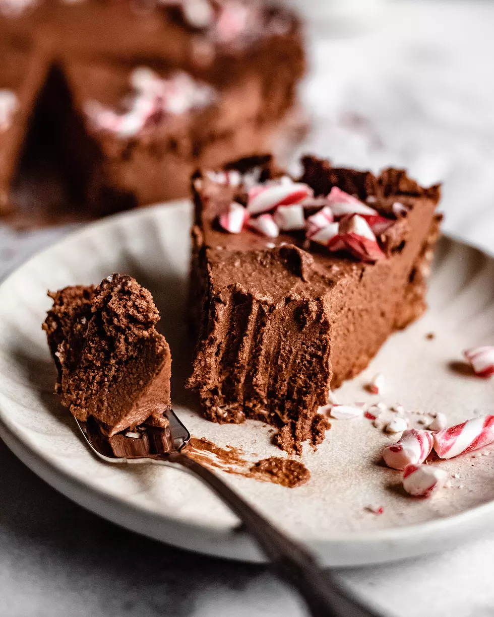 No-Bake, Vegan, Gluten-Free Chocolate Peppermint Cake