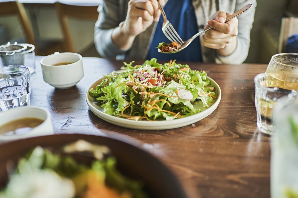 Study Finds a Low-Fat Plant-Based Diet Beats Keto for Weight Loss