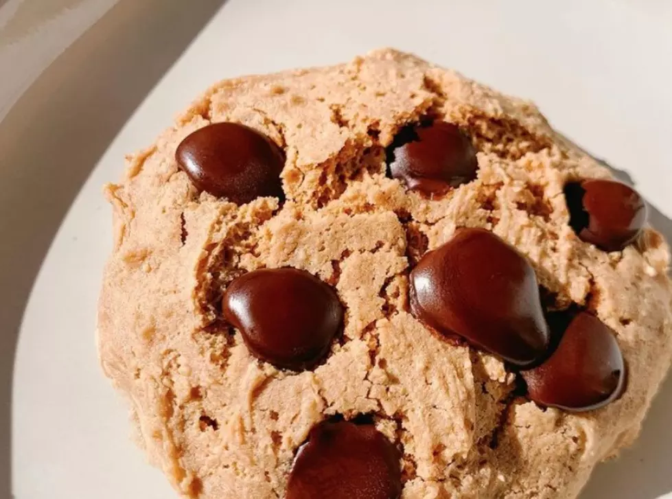 Make This Peanut Butter Chocolate Protein Cookie in Less Than 2 Minutes