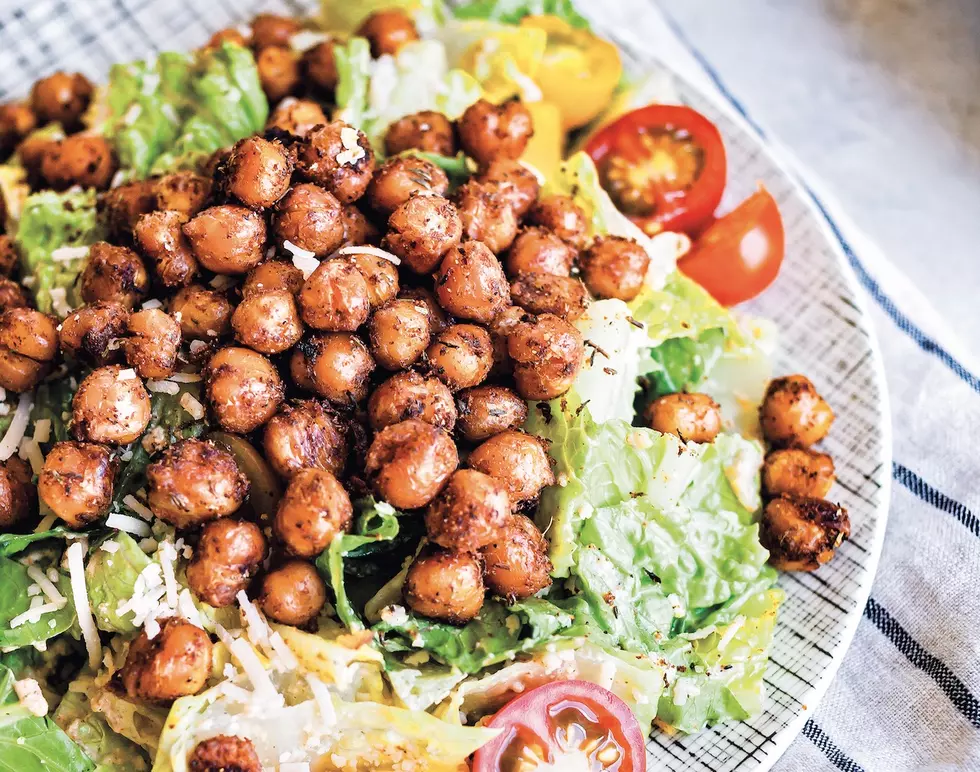 Make This Cajun Caesar Salad with Blackened Chickpeas For a Healthy Lunch