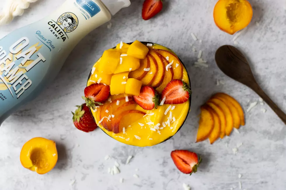 Vanilla, Mango & Peach Smoothie Bowl