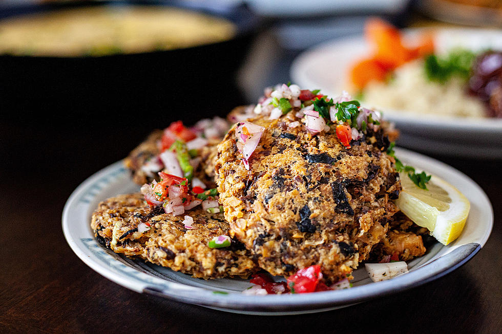 Fantasia Taylor&#8217;s Favorite Vegan Crab Cakes Made by Chef Joya