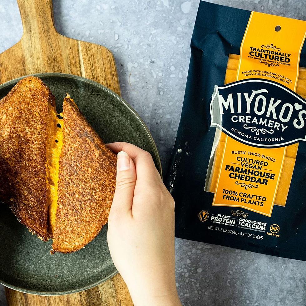 Miyokos Creamery Plant-Based Cheddar Cheese Slices