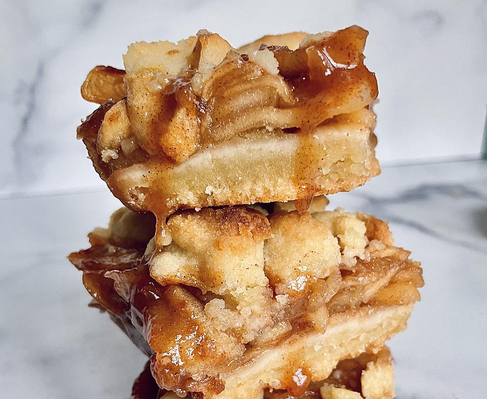 Chef Chloe Coscarelli&#8217;s Vegan Caramel Apple Pie Bars