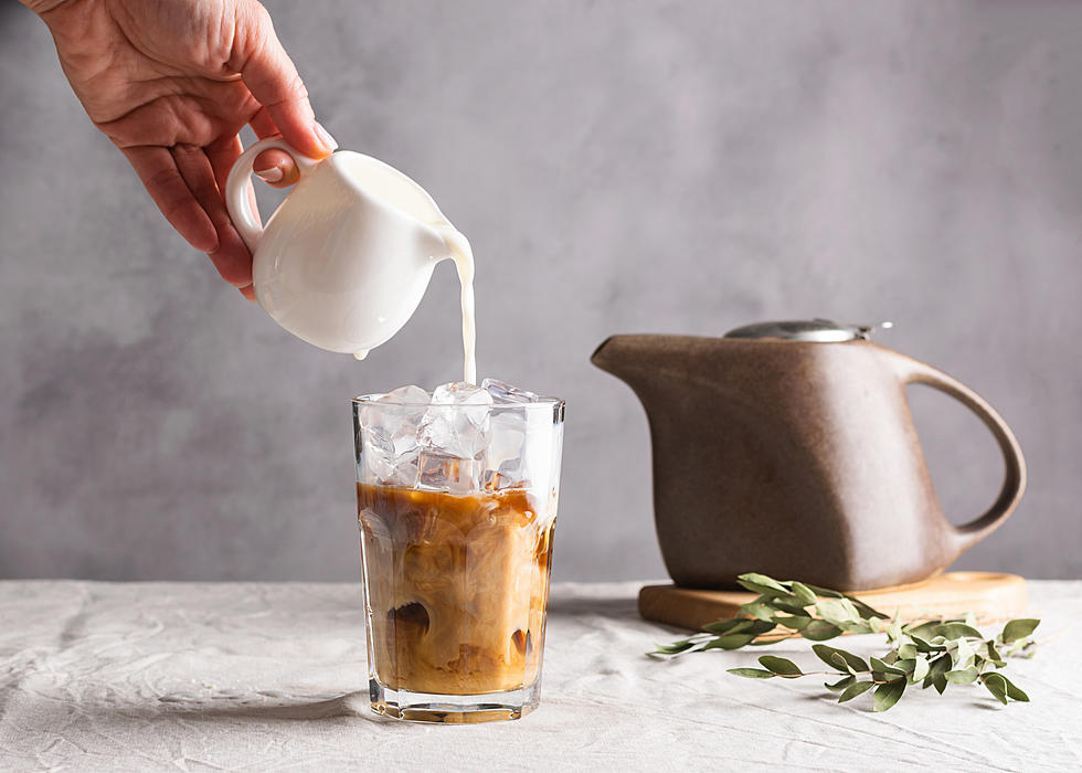 What’s In Your Non-Dairy Creamer? The Healthiest Dairy-Free Options