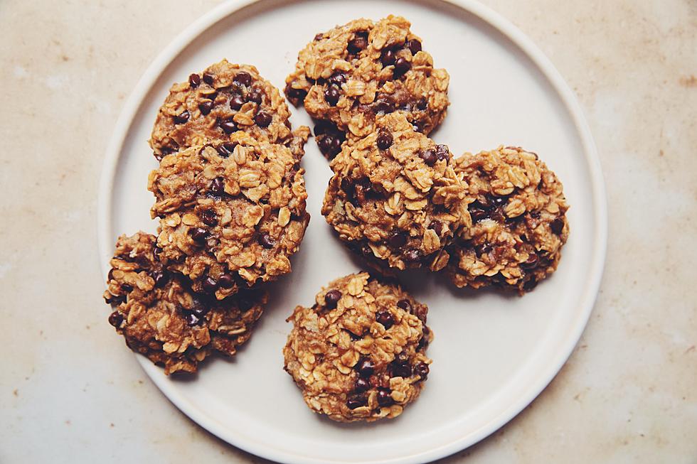 Vegan and Gluten-Free One-Bowl Oatmeal Chocolate Chip Cookies