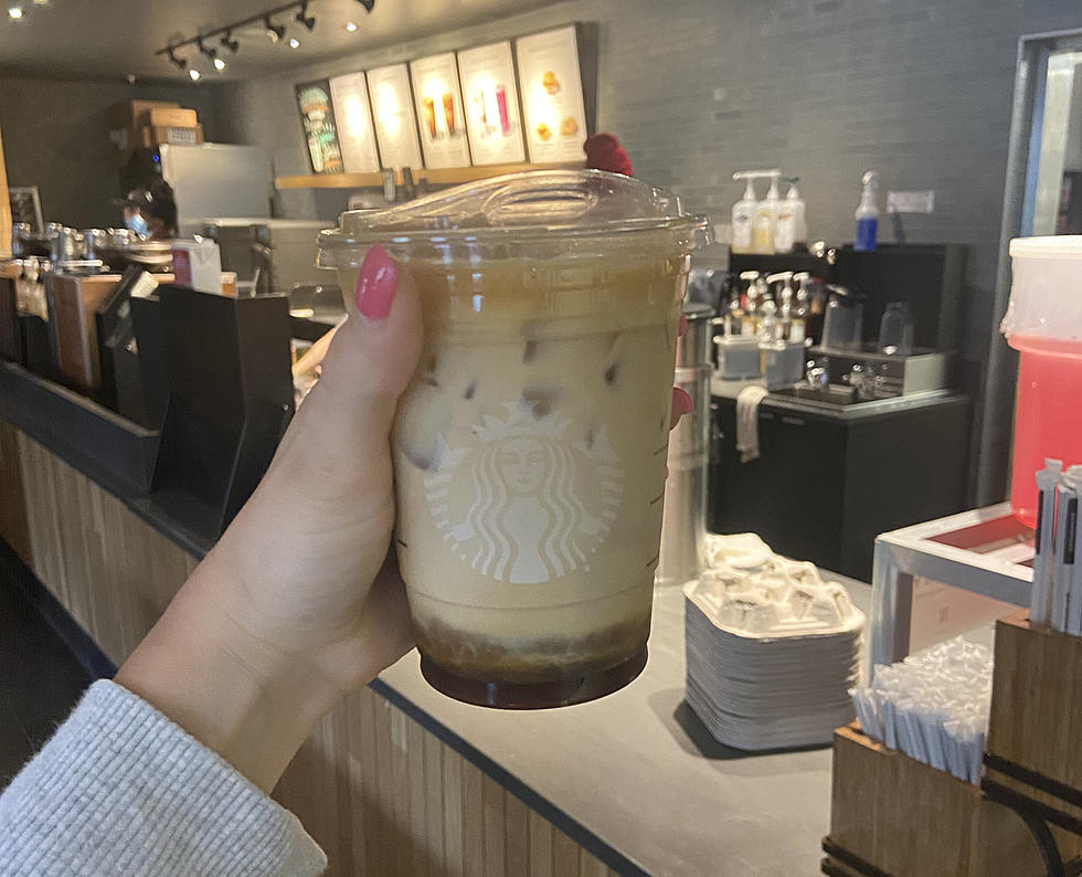 “I Tried Starbucks’ New Iced Vanilla Oat Milk Drink, Here’s What I Thought”