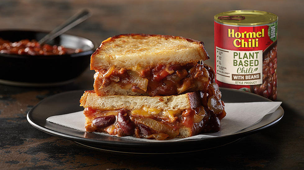 Does Hormel’s New Vegan Chili Taste as Good as the Real Thing?