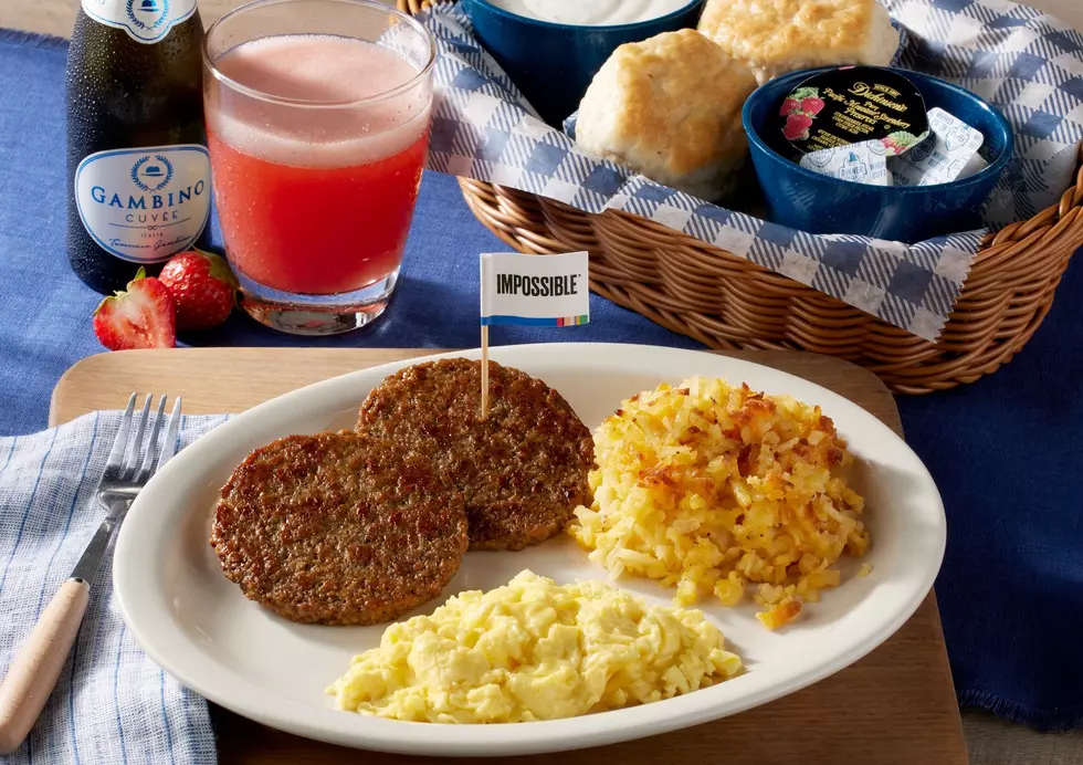 Cracker Barrel Unveils Its First Plant-Based Option: Vegan Sausage