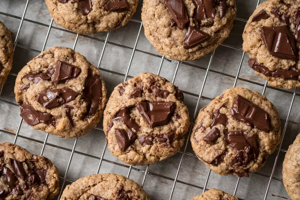 8 Best Vegan, Dairy-Free Cookies That Taste As Good As the Real Thing