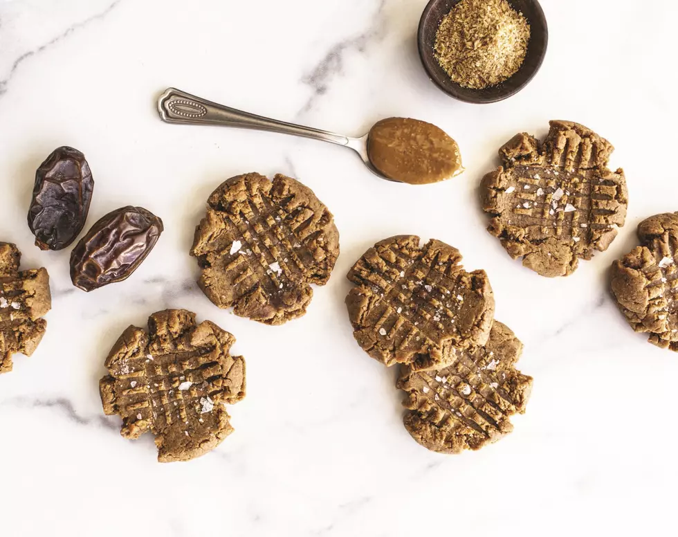 Chewy Vegan Peanut Butter Date Cookies
