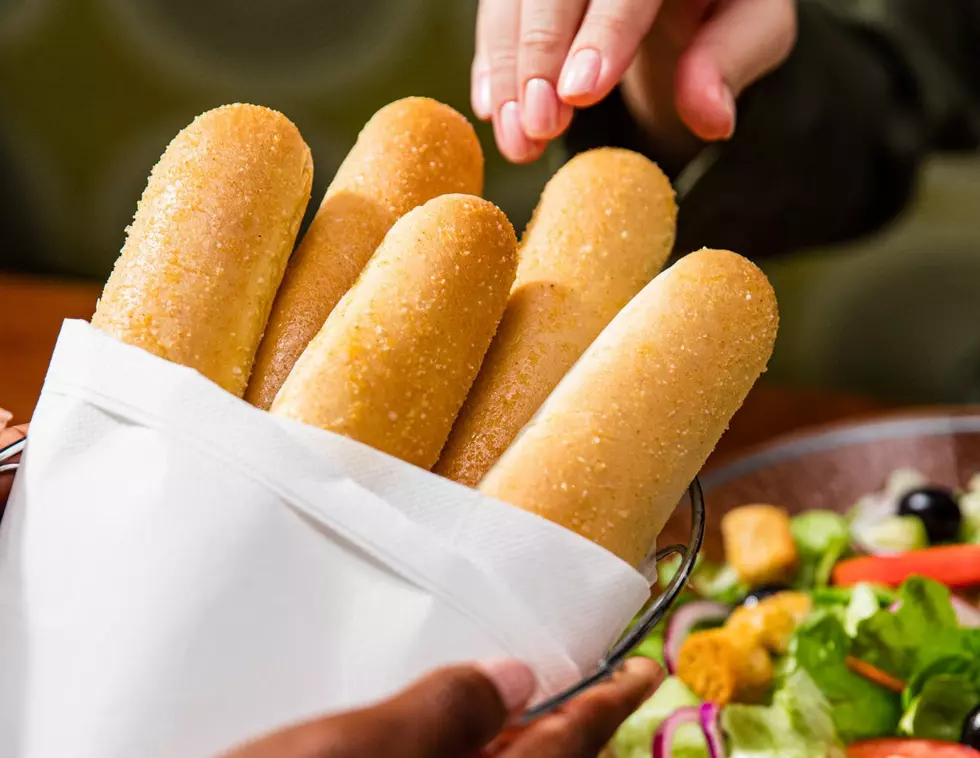 Everything Vegan at Olive Garden, Plus Plant-Based Hacks