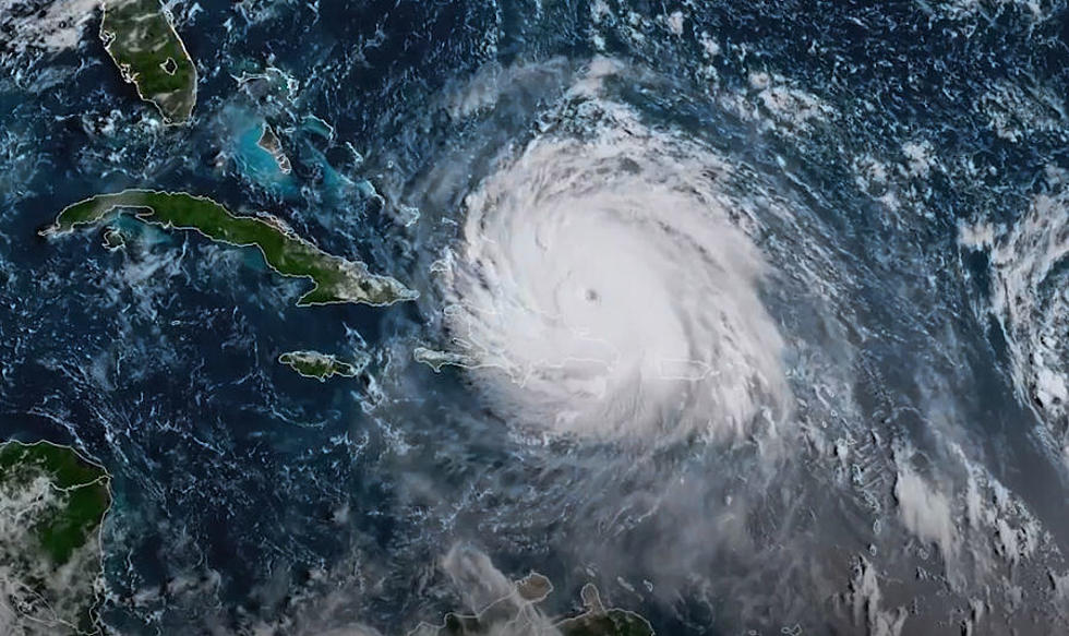 Watch All The Facebook Live Videos Of Hurricane Irma As They Happen