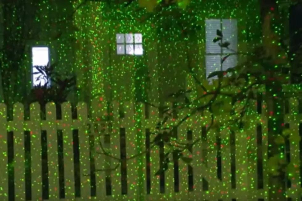 Laser Lights vs Traditional Christmas Lights