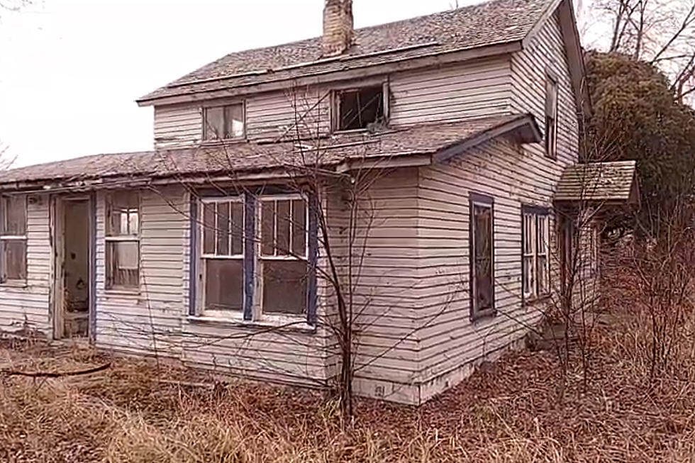 This Creepy Abandoned Southern Idaho House is Pure Nightmare Fuel