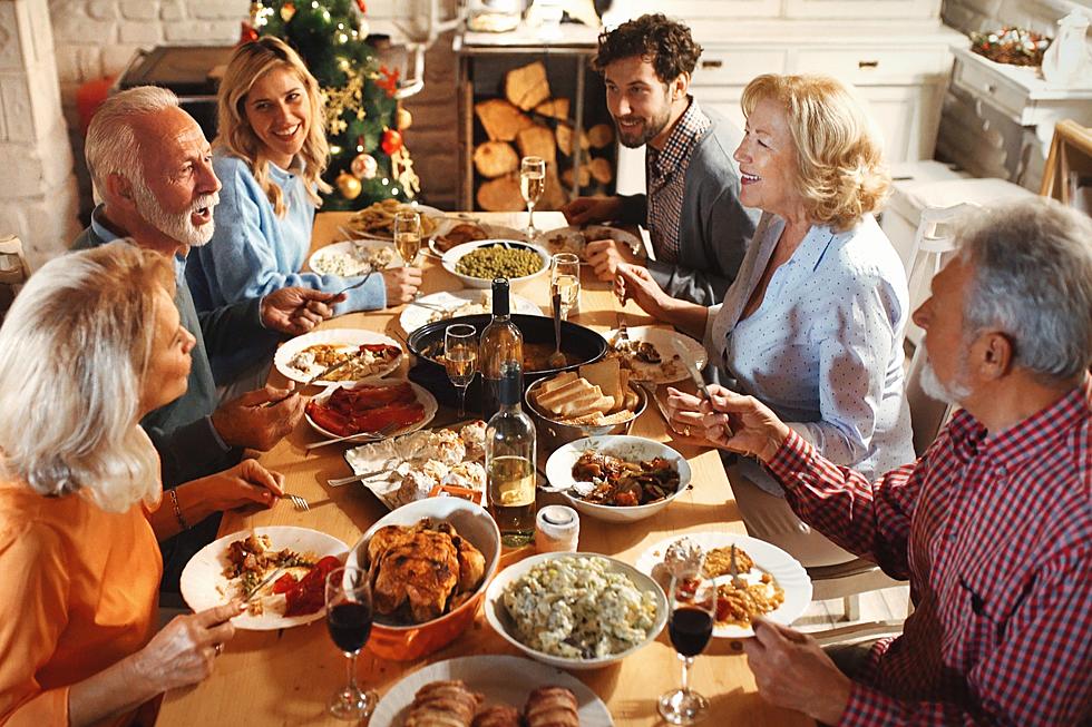 How Many Idaho Homes Have a Dress Code For Thanksgiving Dinner?